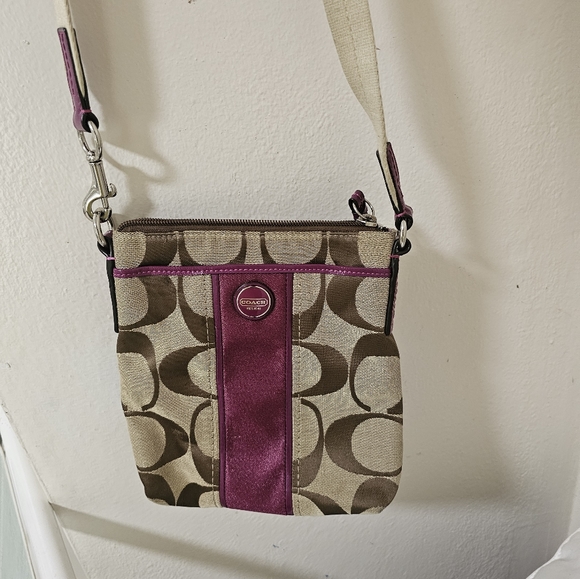 Coach purse crossbody - Picture 1 of 10